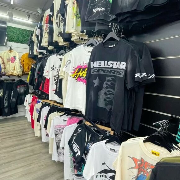 Cloth - Picture 2 of 6